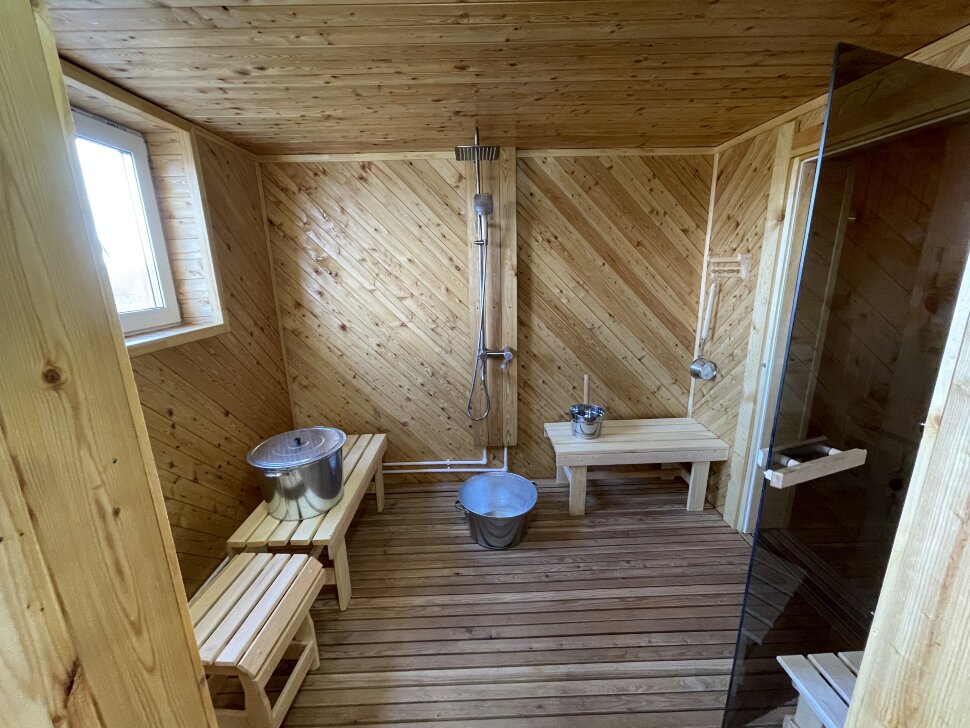 Отдых в сауне для компании на ферме