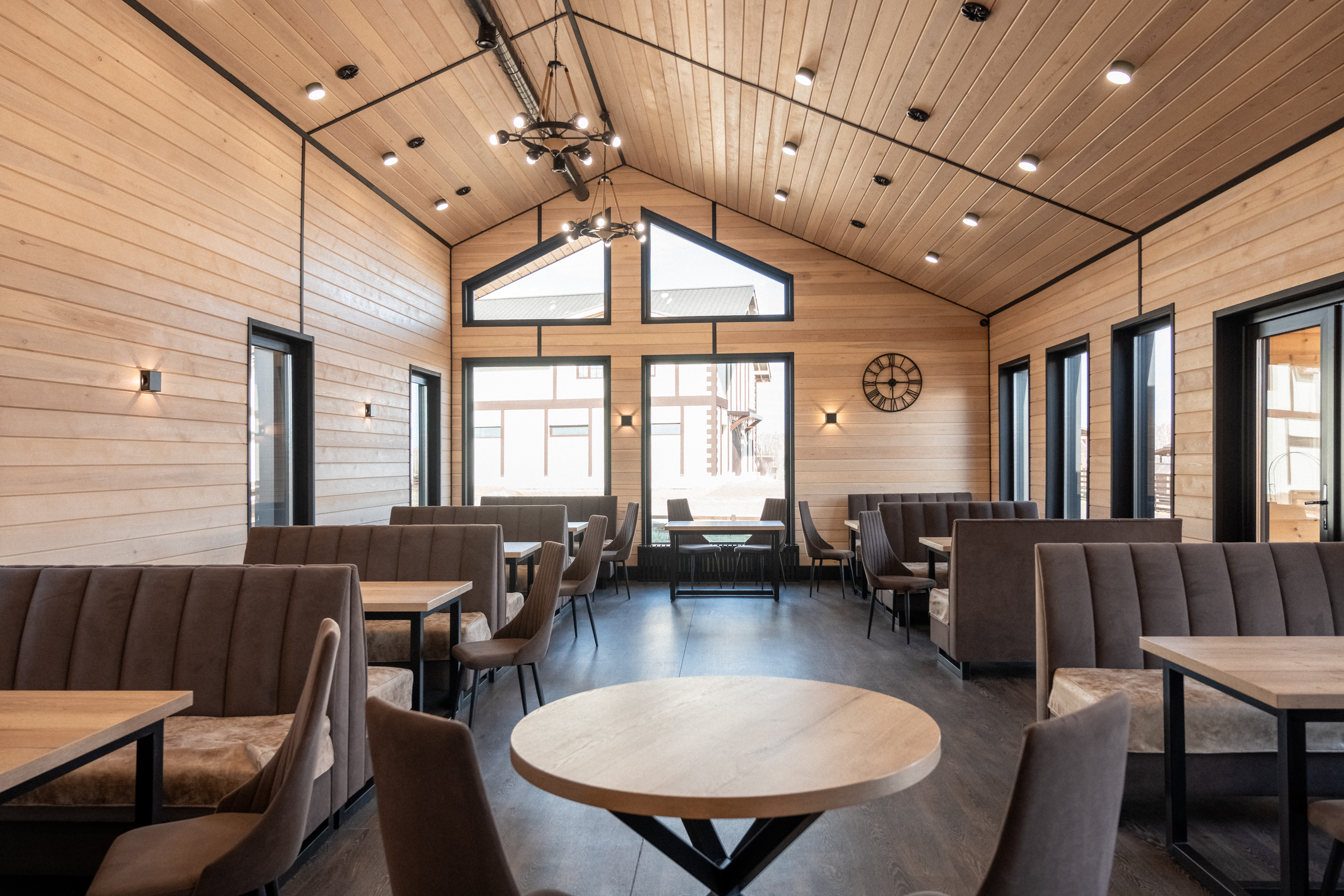 Проведение мероприятия в барнхаусе на территории Ранчо