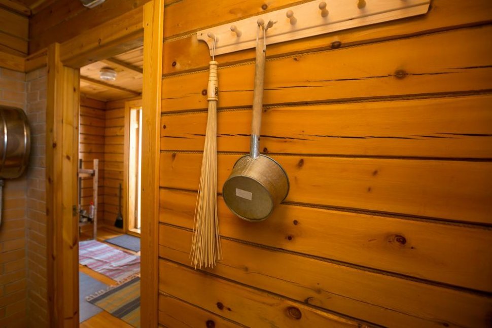 Отдых в бане для компании на ферме