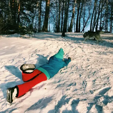 Катание на снегоходах в районе Маны