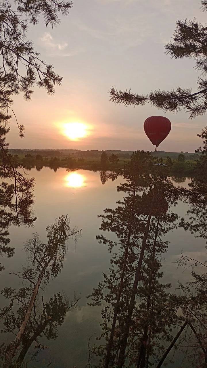 Романтическая фотосессия для двоих с воздушным шаром