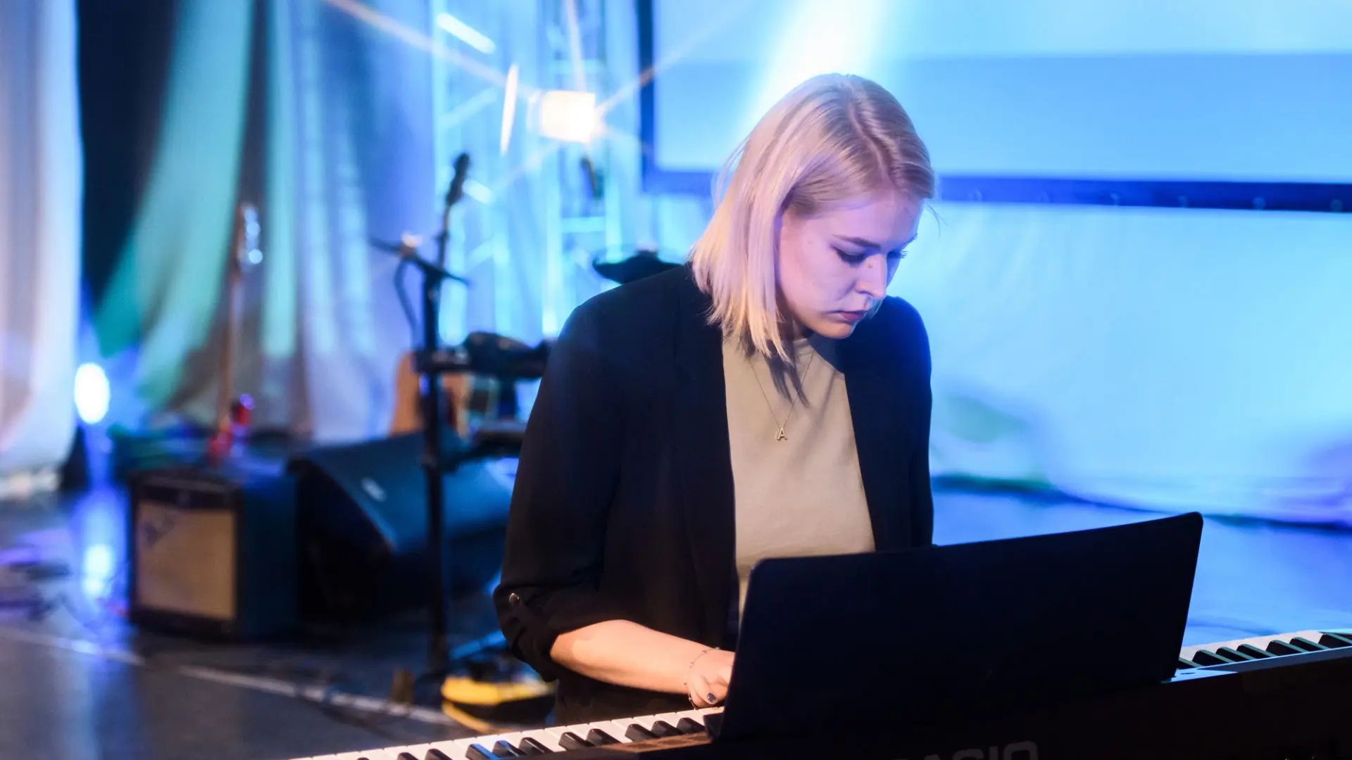 Уроки игры на фортепиано