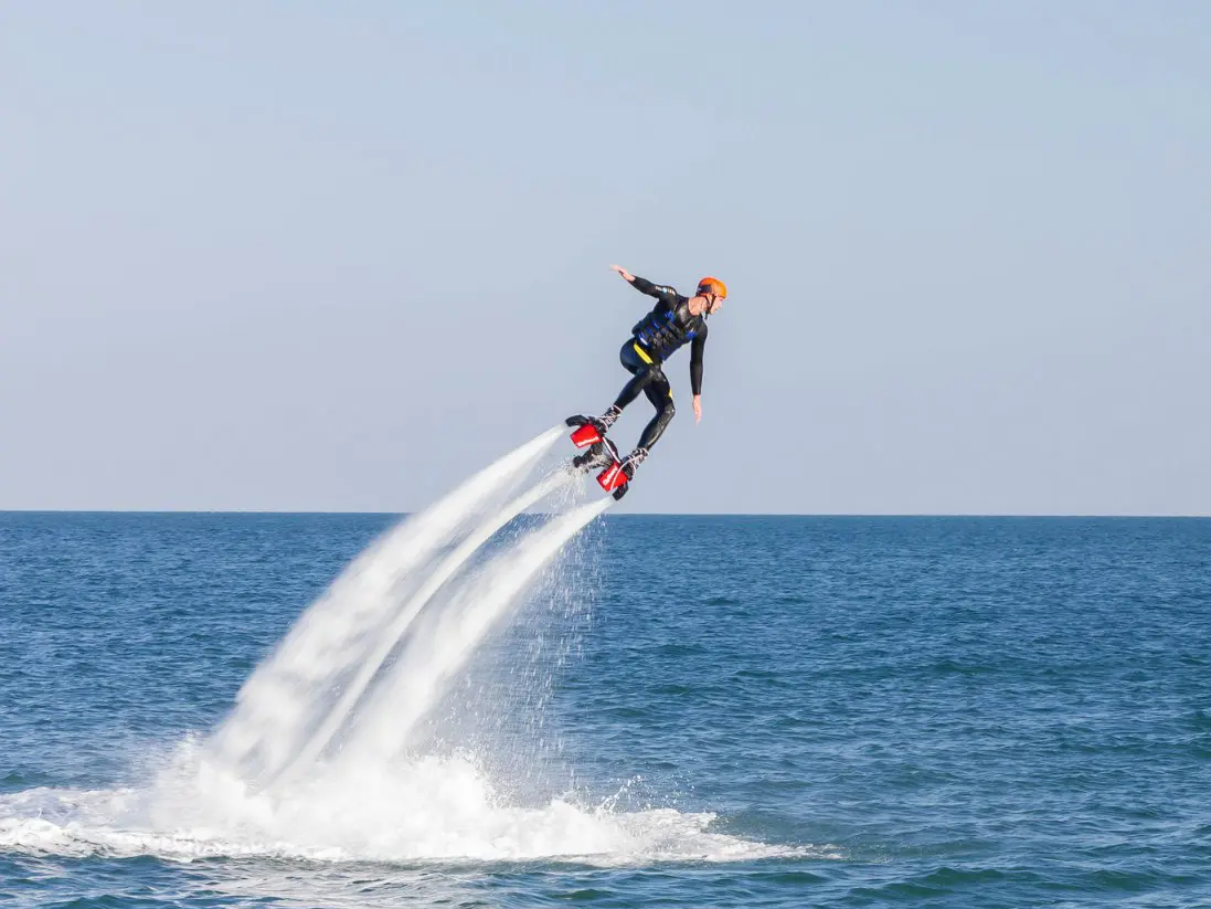 Полет на флайборде