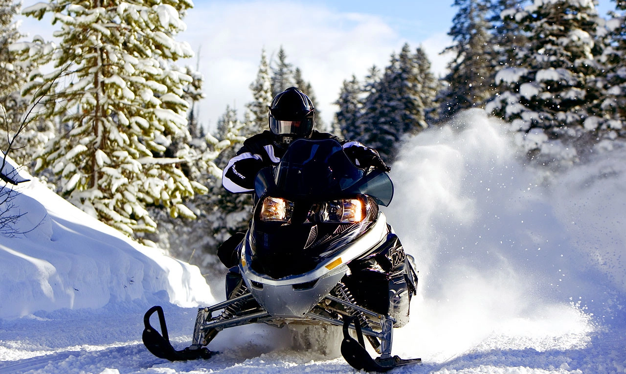 Основы управления снегоходом — советы для новичков
