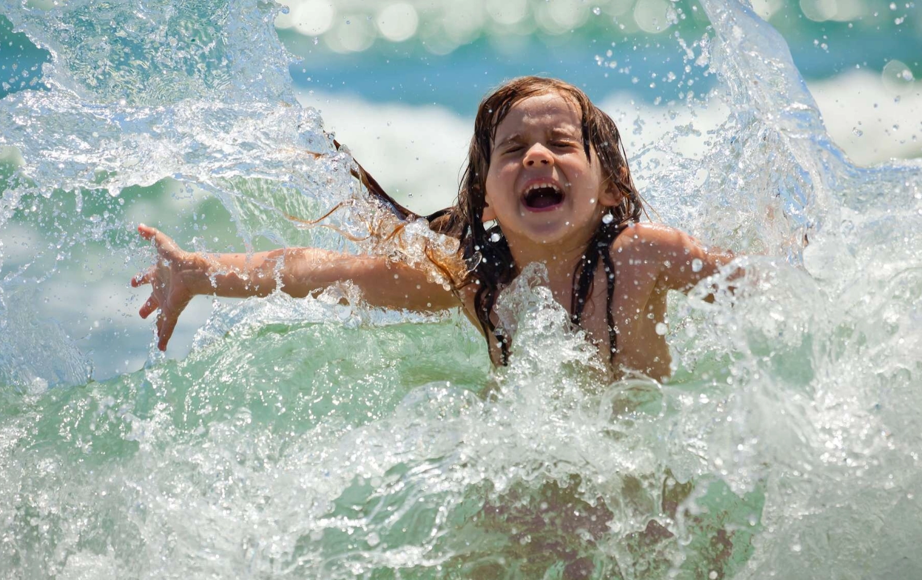 Билет в открытый бассейн в подарок